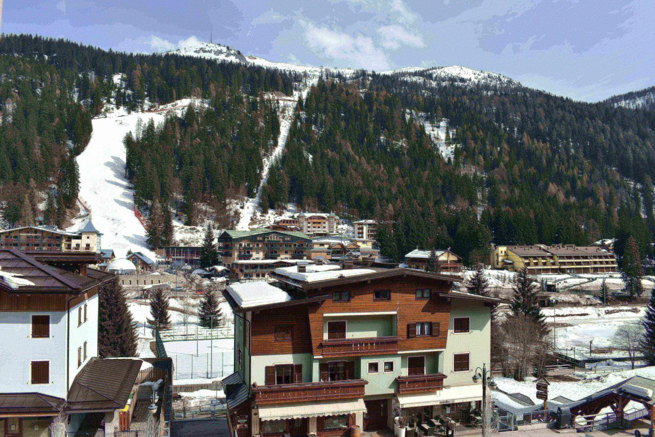 Emerald Studio Apartment Madonna di Campiglio Bagian luar foto